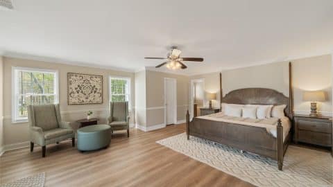 sunset estate Bedroom