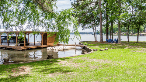 Leisure Point Backyard