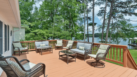 Leisure Point Porch