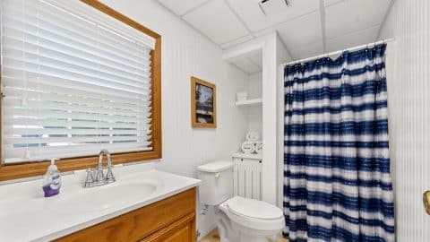 Panoramic Point Full bathroom
