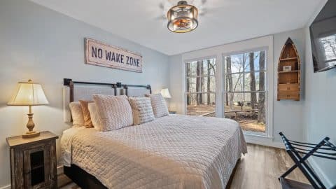 Leisure Bedroom