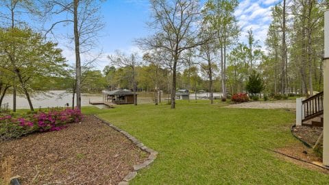 Lakeside Bungalow Backyard