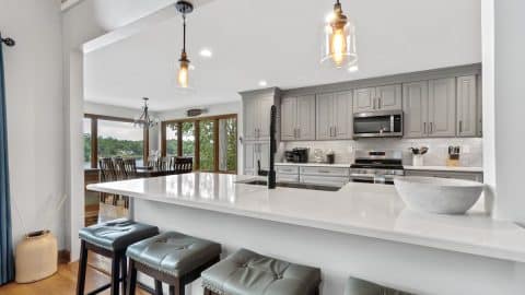 On the Rocks Full kitchen