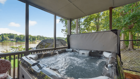 On the Rocks Hot tub