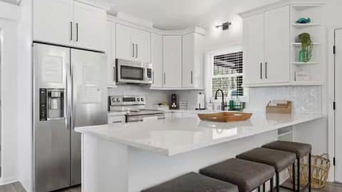 Full Kitchen