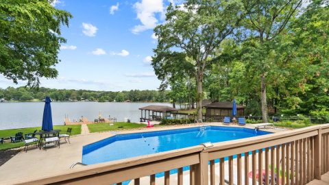 Aquatic Oasis! Pool Hot tub Fire pit