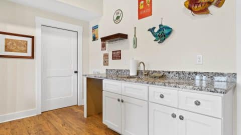 Kitchenette