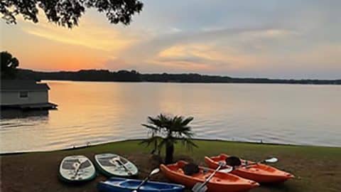 Wake - Lake Backyard