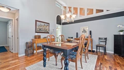 Peninsula on Lake Sinclair Dining area