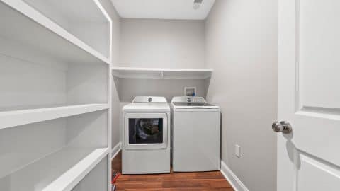 Serenity on sinclair Laundry area