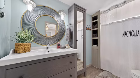 The Full bathroom