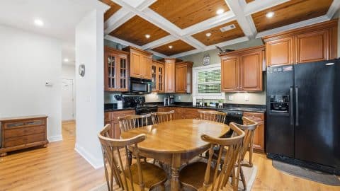 Fox Glove Retreat Full Kitchen